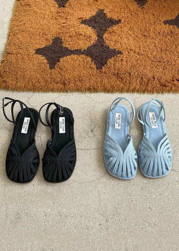 Josie Sandals (Pre-order)